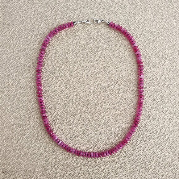 FUCHSIA JADE NECKLACE--18" - Picture 2 of 2